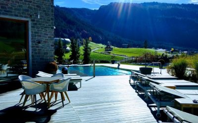 Wybór hotelu w górach z basenem – na co zwrócić uwagę?