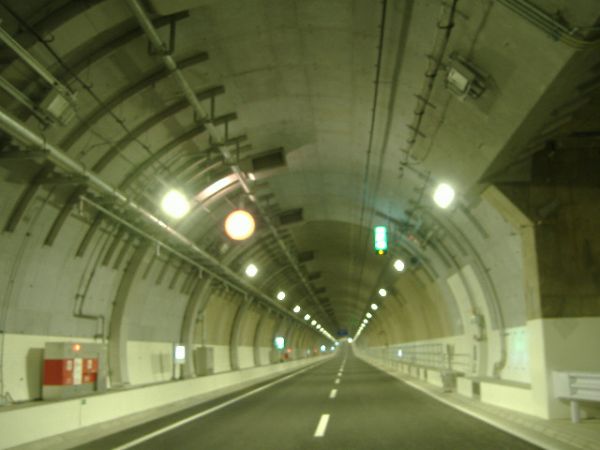 Tunel Yamate grafika