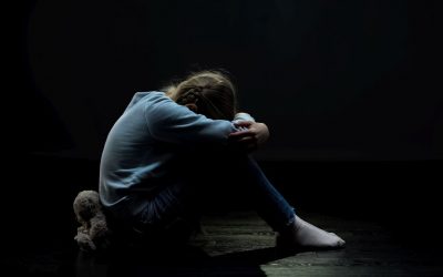 Depresje i myśli samobójcze u uczniów — jak rozpoznawać?