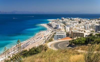 5 niesamowitych plaż w Grecji, które warto zobaczyć podczas wakacji