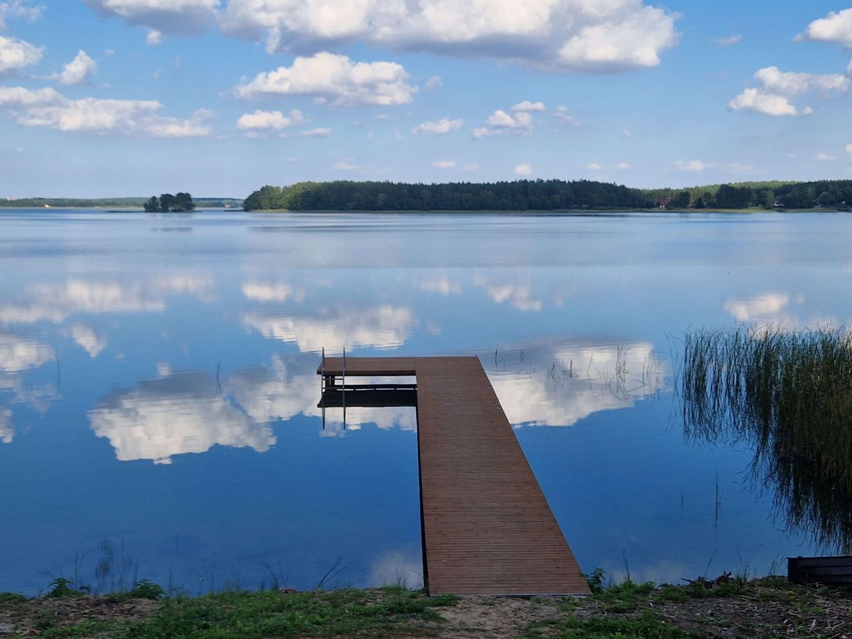pomost nad jeziorem