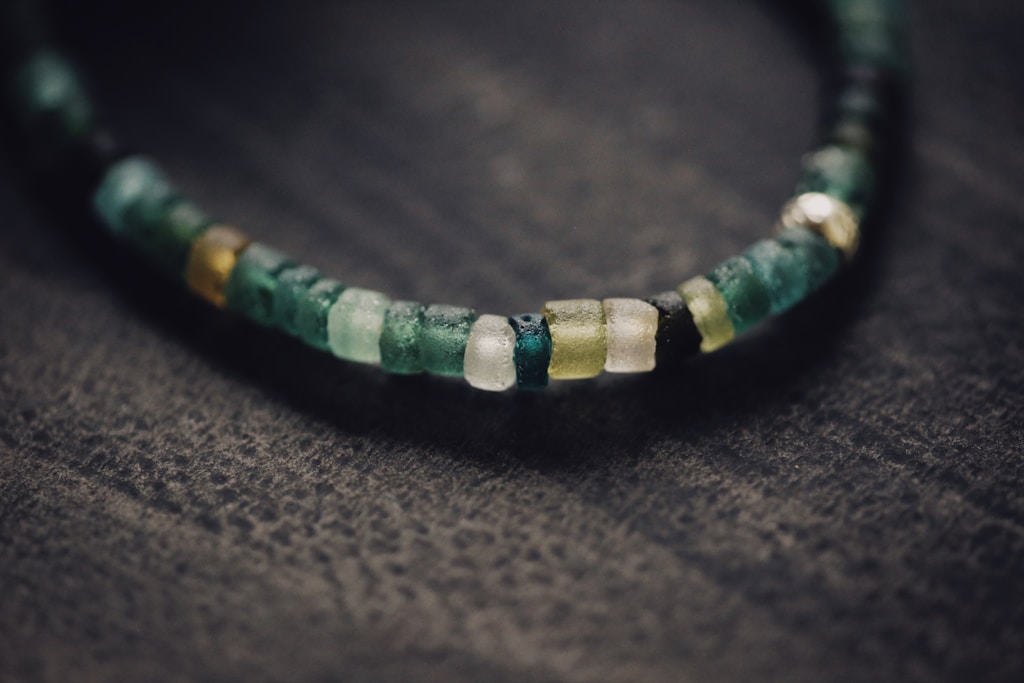 biżuteria z kamieni