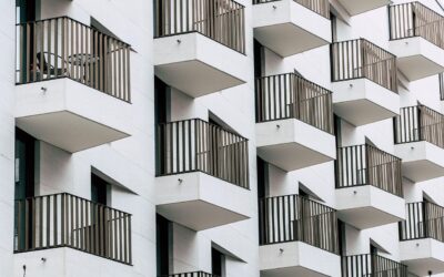 Czego single żałują po zakupie pierwszego mieszkania? Najczęstsze błędy