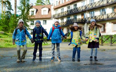 Półkolonie w mieście vs półkolonie outdoor – co kiedy wybrać?