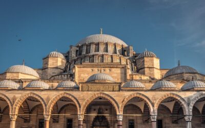Na co uważać podczas wakacji w Turcji? Najczęstsze błędy turystów i jak ich uniknąć