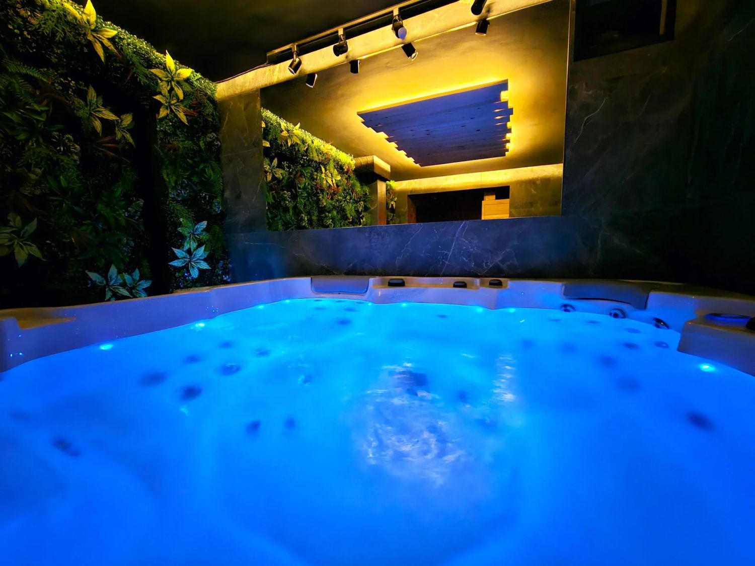 jacuzzi i strefa spa