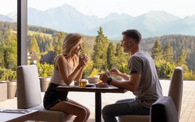 Pobyt we dwoje w górach – czego szukać w hotelu dla zakochanych