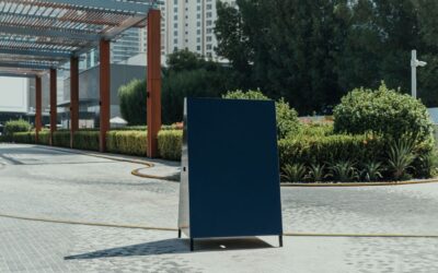 Ścianki reklamowe – jakie wymagania powinny spełniać?