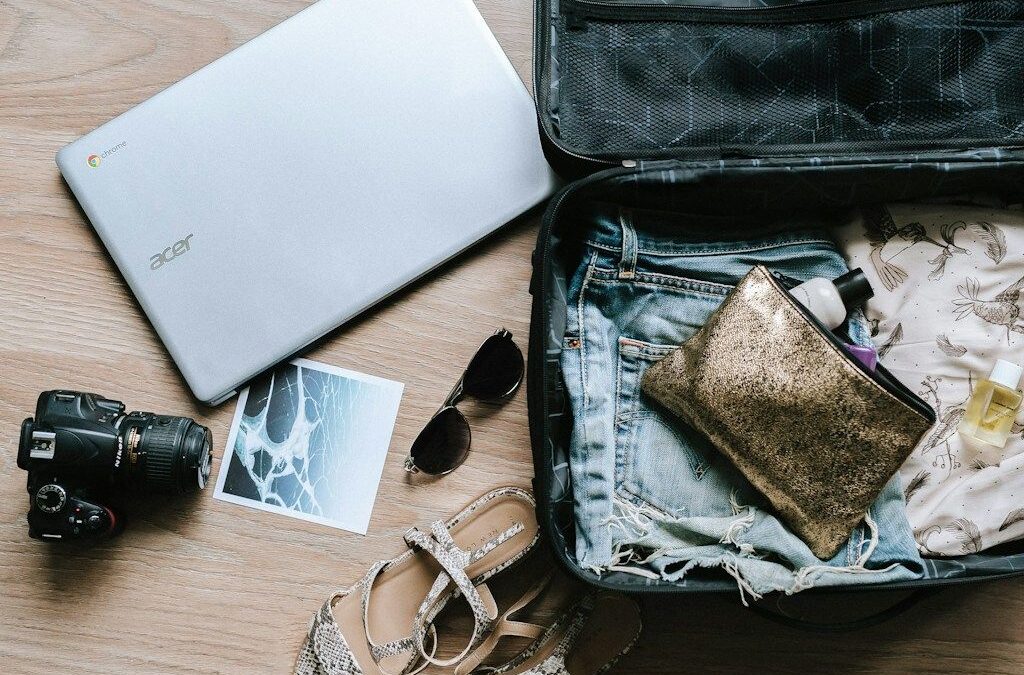 Pakowanie na weekendowy citybreak: jedna walizka na dwie osoby